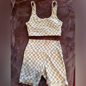 WILO Workout Set - Checkered Print